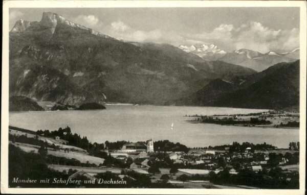 Mondsee Salzkammergut Teilansicht Mondsee Schafberg Dachstein