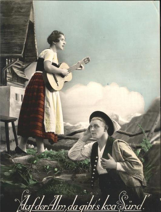 Gitarre Alm Trachten