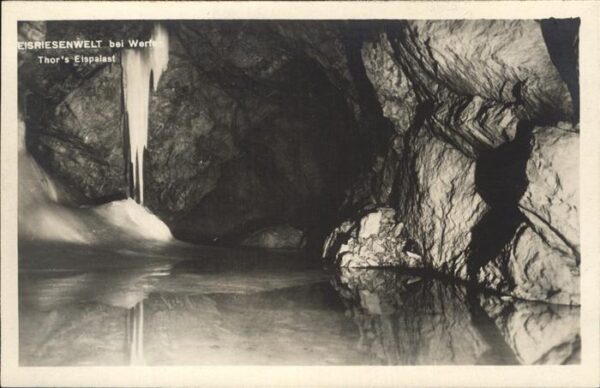 Hoehlen Caves Grottes Eisriesenwelt  Tennengebirge Salzburg