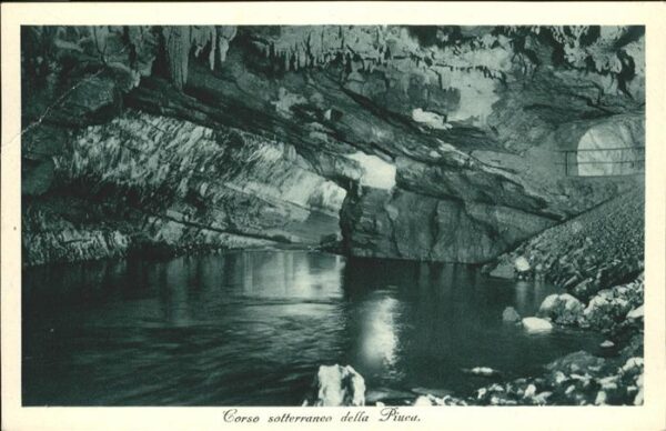 Hoehlen Caves Grottes Piuca Postumia Trieste