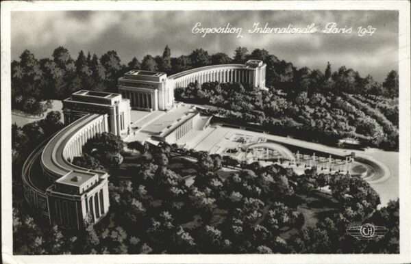 Exposition Internationale Paris 1937 Palais du Trocadero les Bassins