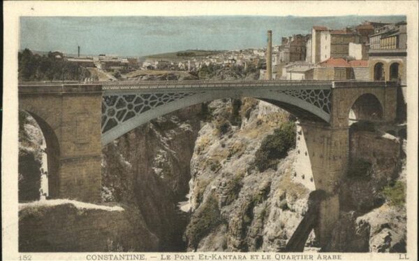 Constantine Algerien Le Pont El_Kantara et le Quartier Arabe
