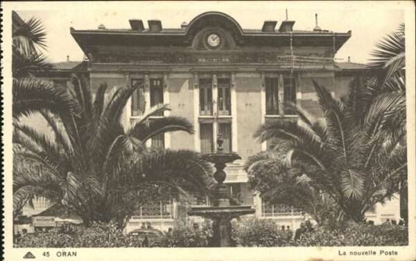 Oran Algerie La nouvelle poste Brunnen
