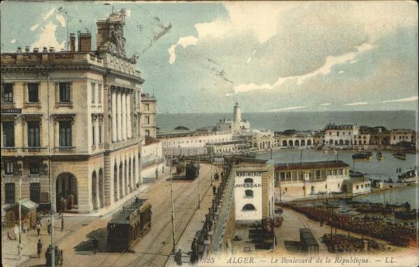 Alger Algerien Boulevard de la Republique Hafen Schiff