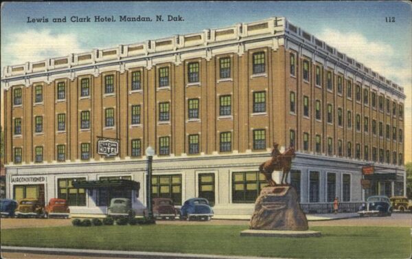 Mandan Lewis Clark Hotel