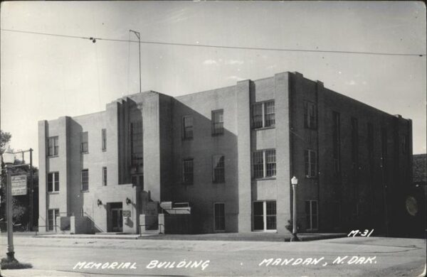 Mandan Memorial Building