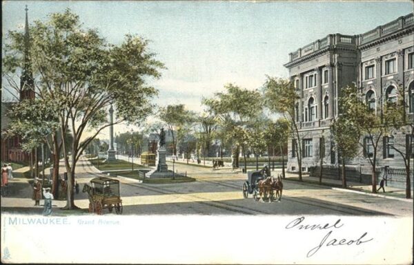 Milwaukee Wisconsin View down Grand Avenue