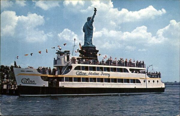 Faehre Ferry Bac Traghetto-- Miss Liberty Statue of Liberty Battery