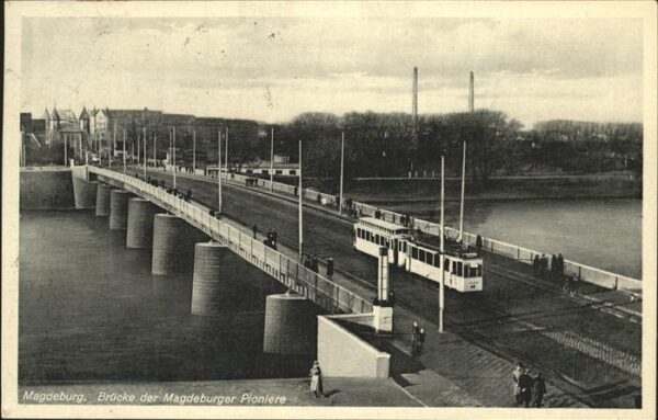 Strassenbahn Magdeburg Brücke Magdeburger Pioniere