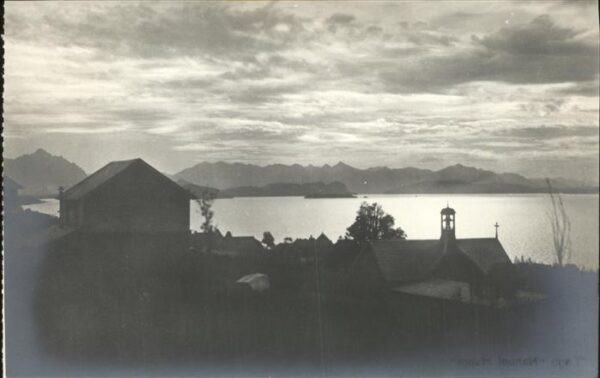 Nahuel Huapi Capilla Ave Maria orilla del lago
