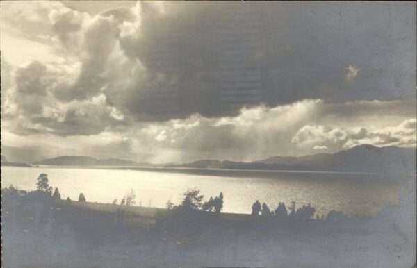 Nahuel Huapi Parque Nacional orilla del lago