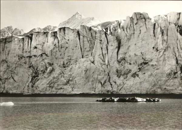 Pearyland Groenland Nordpol Expedition Eisberge