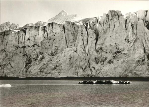Pearyland Groenland Nordpol Expedition Eisberge