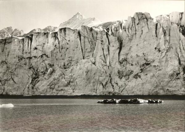 Pearyland Groenland Nordpol Expedition Eisberge