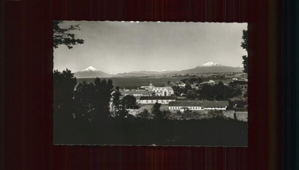 Puerto Varas Vista panoramica con Volcanes Osorno y