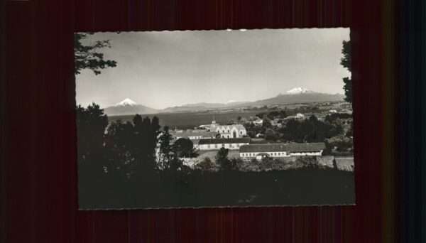 Puerto Varas Vista panoramica con Volcanes Osorno y