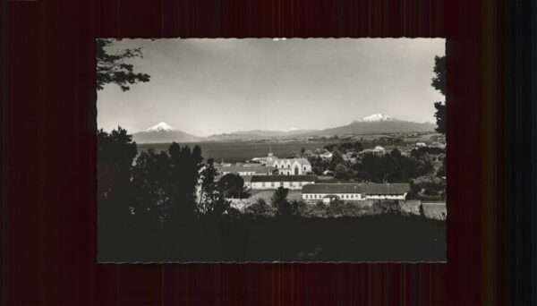 Puerto Varas Vista panoramica con Volcanes Osorno y