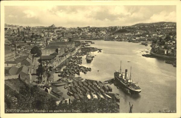 Schiffe Ships Navires Porto Portugal Rio Douro