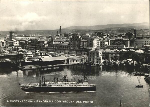 Dampfer Oceanliner Civitavecchia Porto Italien