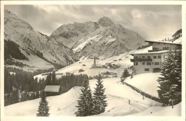 Hirschegg Kleinwalsertal Vorarlberg Blick auf Widderstein und Bärenkopf