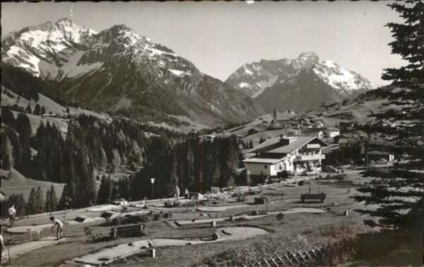Hirschegg Kleinwalsertal Vorarlberg Minigolfanlage