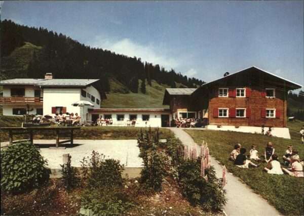 Hirschegg Kleinwalsertal Vorarlberg Pension Schlössle