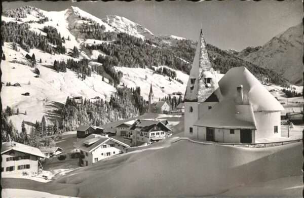 Hirschegg Kleinwalsertal Vorarlberg Kirche