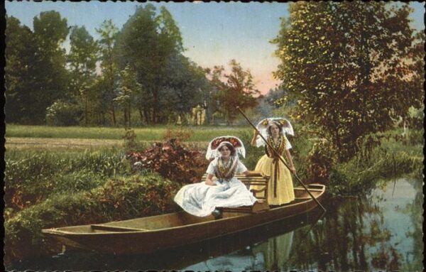 Trachten Spreewald Kahnfahrt