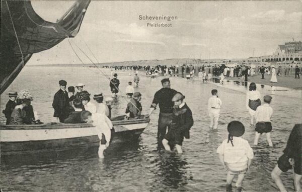 Scheveningen Pleizierboot Ausflugsboot Strand