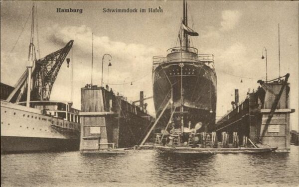 Dampfer Oceanliner Hamburg Schwimmdock Hafen