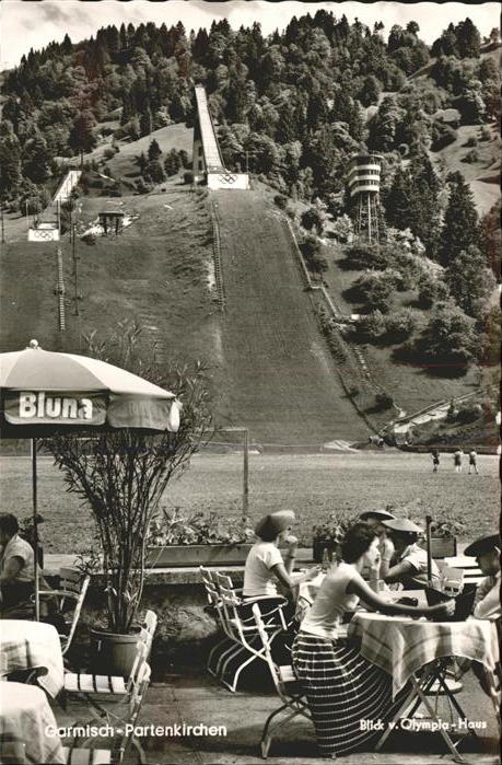 Ski-Flugschanze Garmisch-Partenkirchen Cafe Olympiahaus