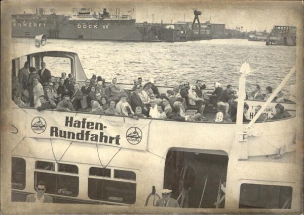 Hafenrundfahrt Hamburg Werft Dock VII