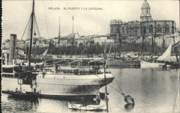 Malaga Andalucia El Puerto y la Catedral