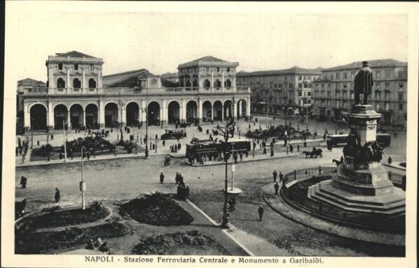 Napoli Neapel Stazione Ferroviaria Centrale e Monumen