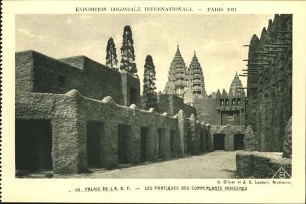 Exposition Coloniale Paris 1931 Palais de La. O. F. Portiques