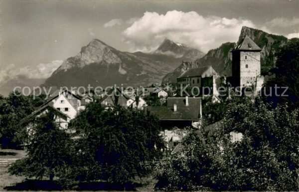 Maienfeld GR mit Gonzen und Alvier