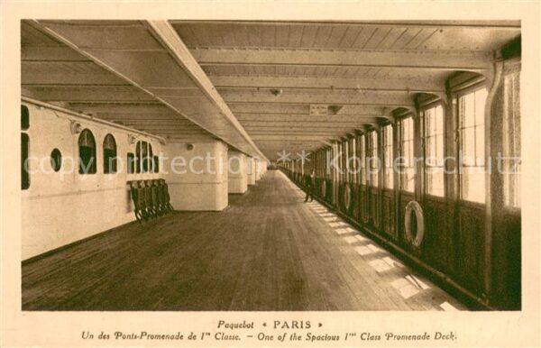 Dampfer Oceanliner PARIS Promenade Deck