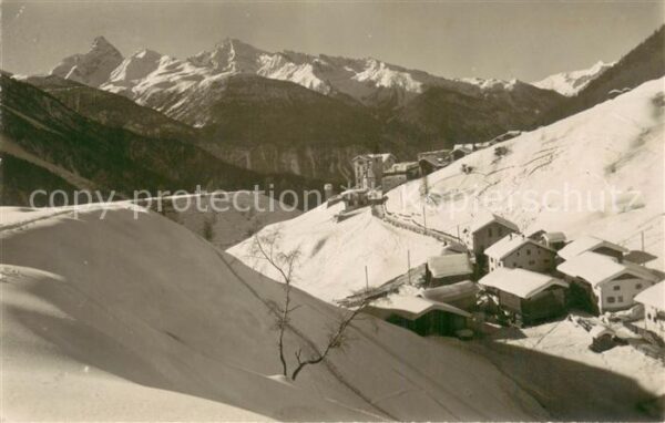 Wiesen Albula mit Tinzenhorn und Piz Michel