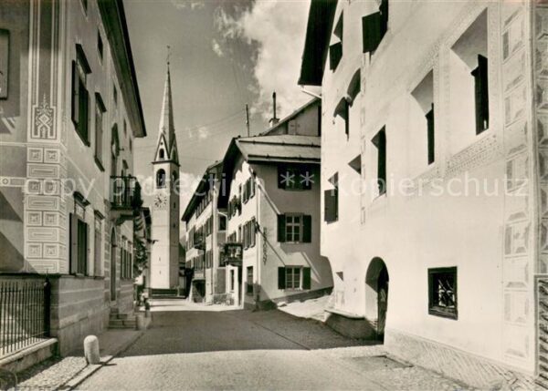 S-chanf GR Dorfgasse mit Kirche