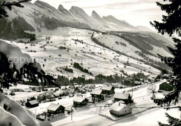 Wildhaus  SG mit Churfirsten und Alp Iltios Bergstat