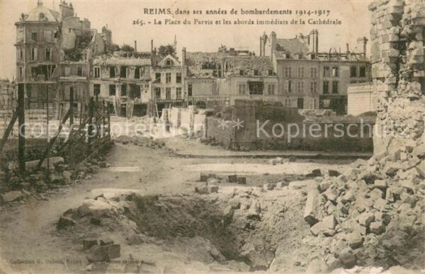 Reims 51 La Place du Parvis et les abords immedi