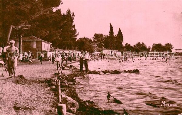 Rognac 13 Bouches-du-Rhone La Plage les Pins Bar Restaurant Cabine
