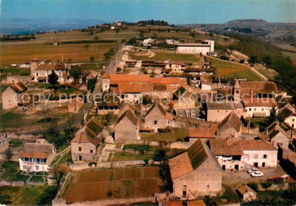 Taize Saone-et-Loire Village avec eglise romane Vue aerienne
