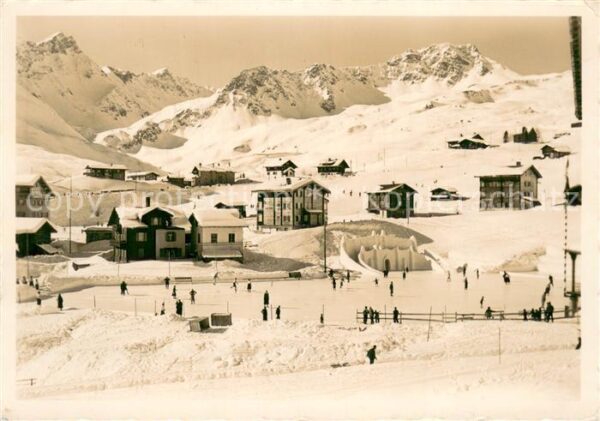 Inner Arosa Panorama mit Eisbahn