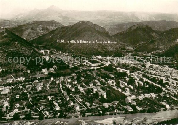 Digne-les-Bains La ville la Bléone et la Barre des Dour
