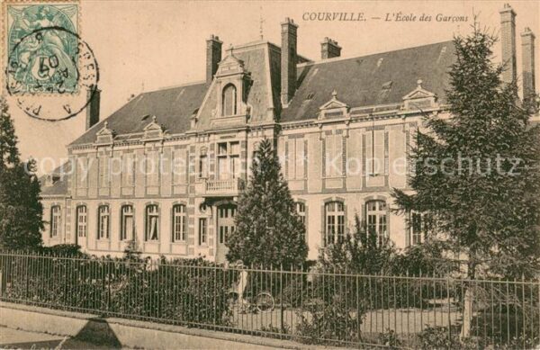 Courville 28-sur-Eure Ecole des Garcons
