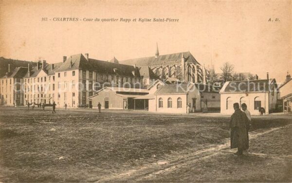 Chartres 28 Cour du Quartier Rapp Eglise Saint Pier