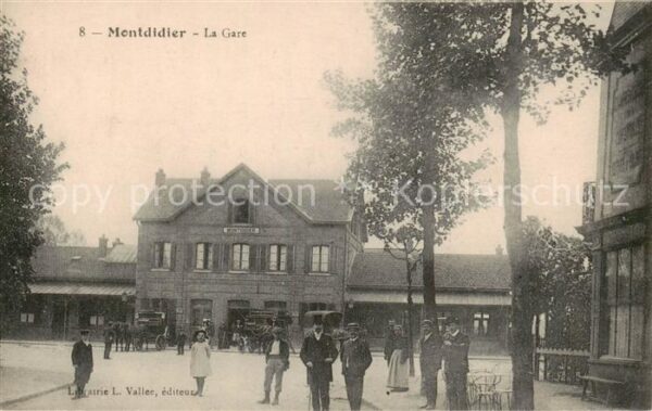 Montdidier 80 Somme Am Bahnhof - Gespanne
