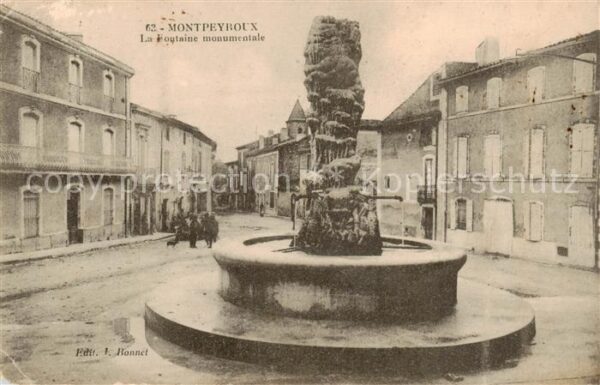 Montpeyroux 34 Herault LA Fontaine monumentale