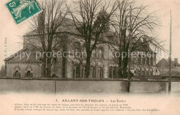 Aillant-sur-Tholon 89 Yonne Die Schulen Aussenansicht
